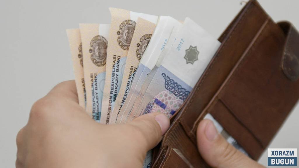 2025 йил 1 майдан бошлаб фарзанди дарсларда мунтазам қатнашмаган ёки уй-жойининг санитариясини яхшиламаган оилалар учун "бола пули" миқдори камайтирилади.