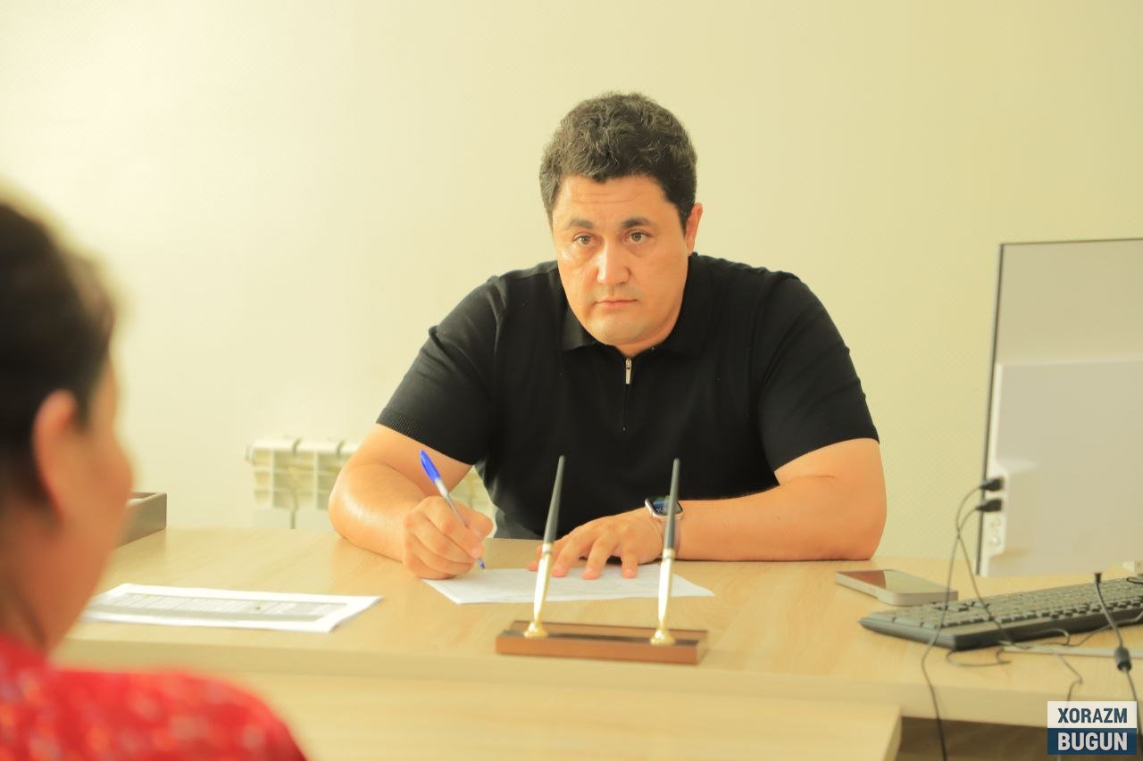 Янгиариқ тумаи ҳокими ўз  иш фаолиятини фуқаролар мурожаатларини тинглашдан бошлади