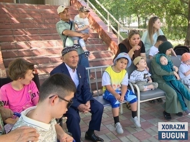 14 йил Ҳаж учун пул йиғган одам барча маблағини болаларга берди