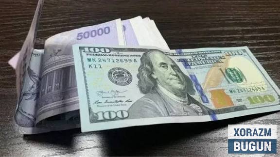Ўзбекистонда доллар яна пасайди