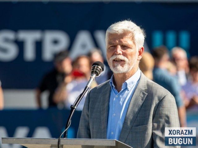 Чехия Президенти Россия самолётларини уриб туширишга чақирди
