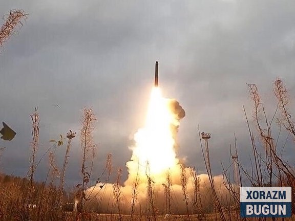 Путин баллистик ракеталарини синовдан ўтказди