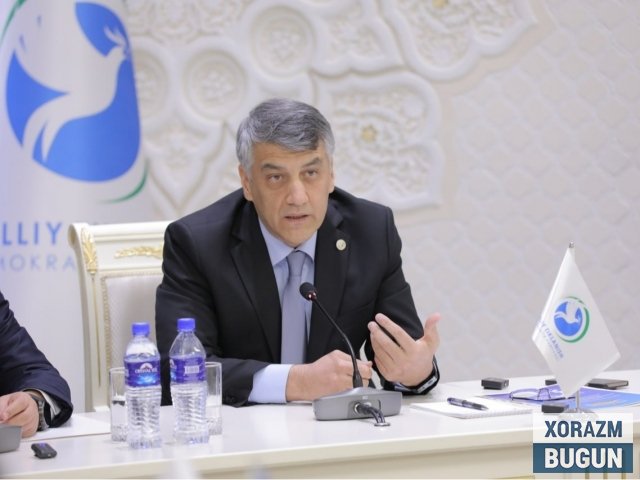 “Ҳукумат табиатга буйруқ беролмайди”. Алишер Қодиров ҳавода “негатив зарралар” ортаётганини айтди