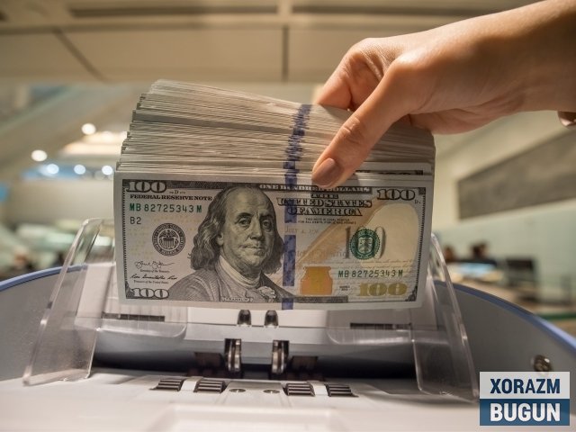 Доллар курси 12 000 сўмдан кўтарилди