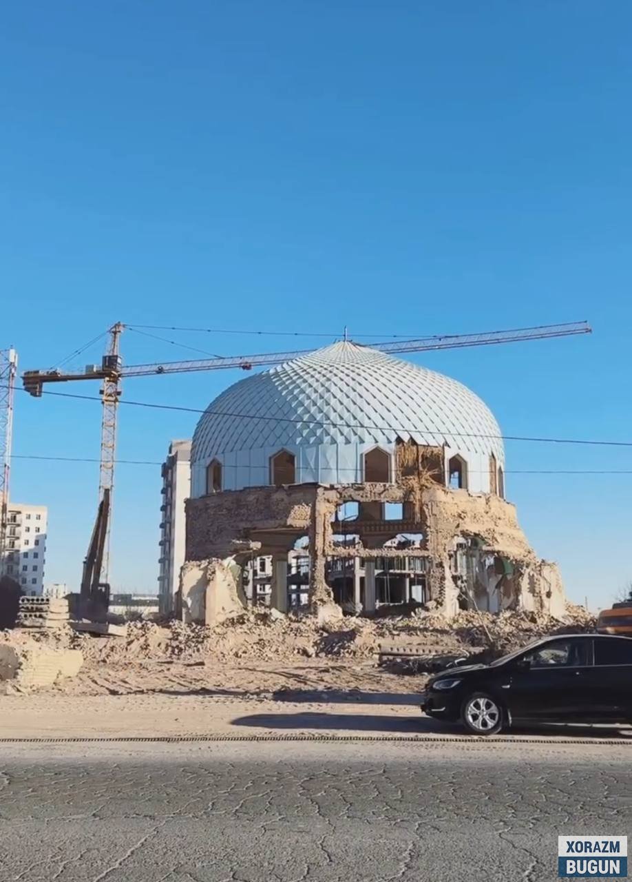 Урганчдаги “Ғойиб ота” масжиди бузилмоқда, аммо…