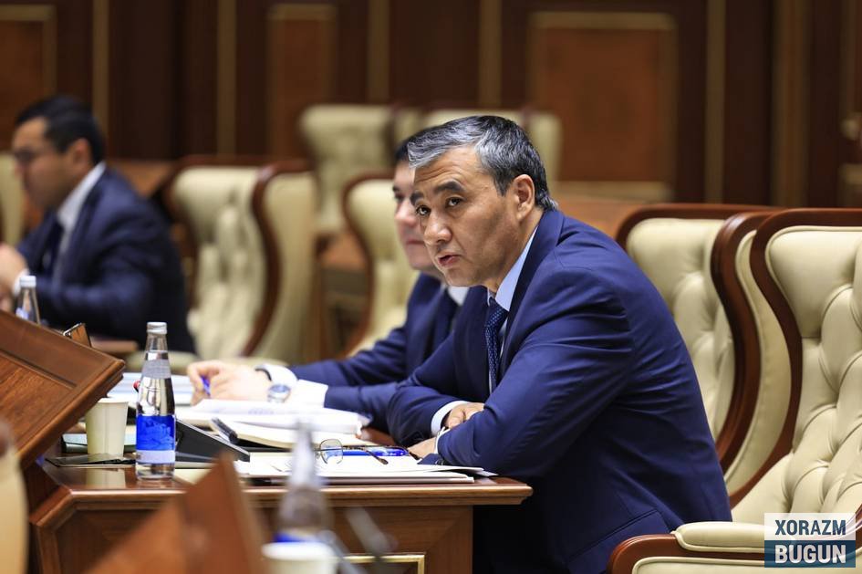 “Олтин сотувидан келган ортиқча даромад бюджет тақчиллигини қисқартиришга сарфланиши мумкин” — Аҳадбек Ҳайдаров
