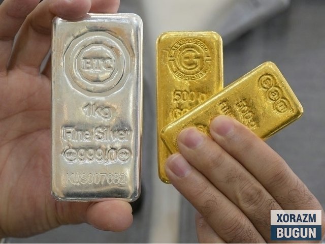 Трампнинг тариф таҳдиди фонида олтин ва кумуш нархлари рекордни янгилади