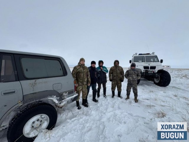 Қозоғистонда қор бўронида қолиб кетган уч ўзбекистонлик қутқарилди