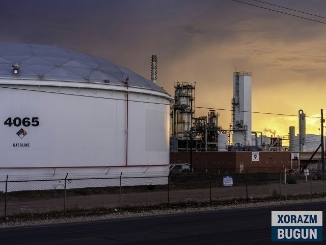 АҚШ Эрондаги уруш фонида нефть бозорига ёрдам бермоқчи