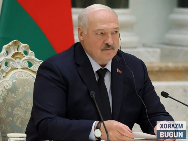 “Ҳақиқийси бизда”. Лукашенко АҚШда демократия йўқлигини айтди