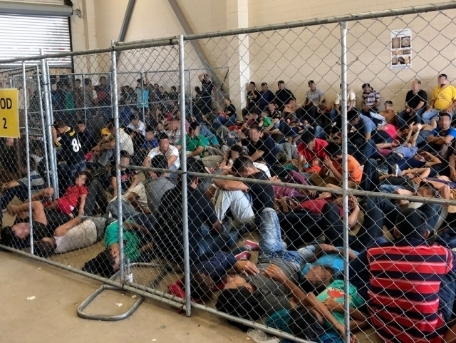 AQŞdagi migrantlarni saqlaş markazlarida 20 ga yaqin kişi vafot etdi