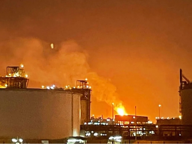 Қатарда дунёдаги энг йирик газ заводи портлади. 50 дан ортиқ ярадор ва бедарак йўқолганлар бор