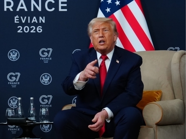 Келишув ёқмаса, яна бомбардимон қиламиз – Трамп Эрон ҳақида