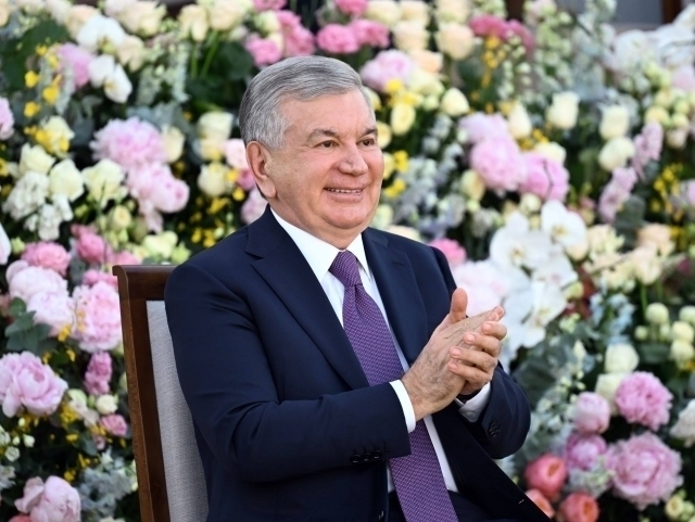Президент матбуот ва ОАВ ходимларини табриклади