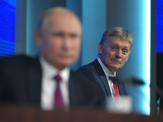 Путин айтилмаган жойга бормайди – Песков
