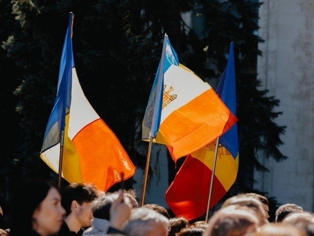 Руминия Молдова билан бирлашмоқчи. Депутатлар қонун лойиҳасини маъқуллади