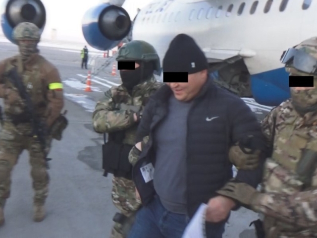 Собиқ депутат криминал тўдага алоқадорликда гумонланиб, қамоққа олинди