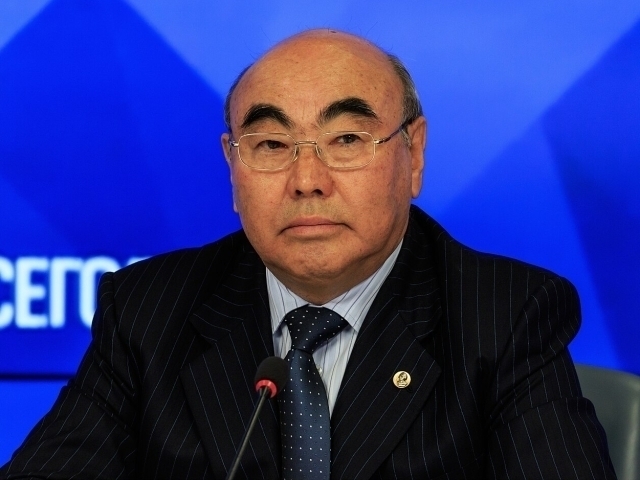 Ўзбекистон ёпилмаганида, Қирғизистон ҳам бугунгидан бойроқ бўларди – Миркомил Холбоев Акаевга жавобан