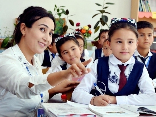 B+ ва ундан юқори сертификат олган ўқитувчиларга устама берилади