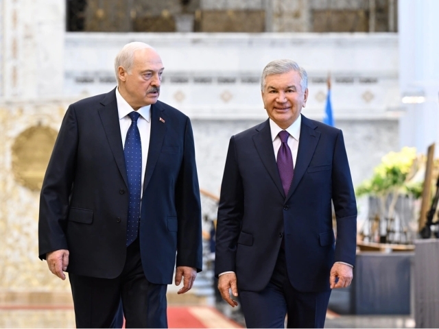 Lukaşenko Şavkat Mirziyoyev spirtli içimlik içmasligini aytdi