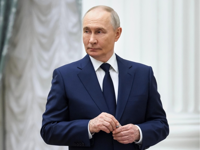 Путин Ўзбекистон билан ҳарбий ҳамкорликни янгиламоқчи