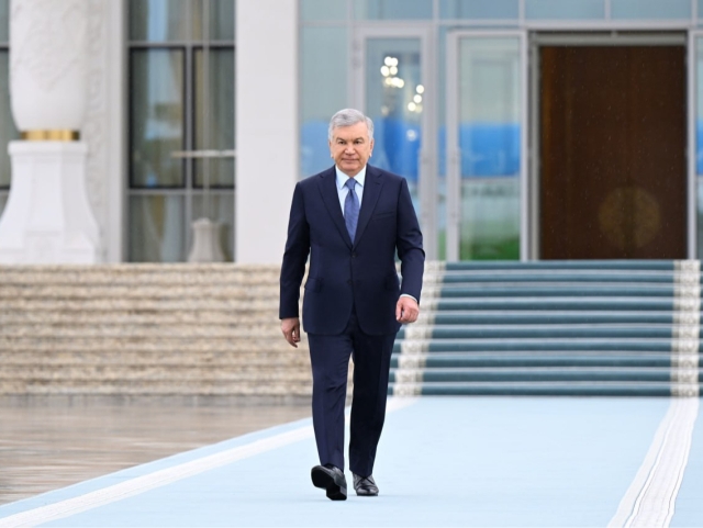 Шавкат Мирзиёев Грузияга жўнаб кетди
