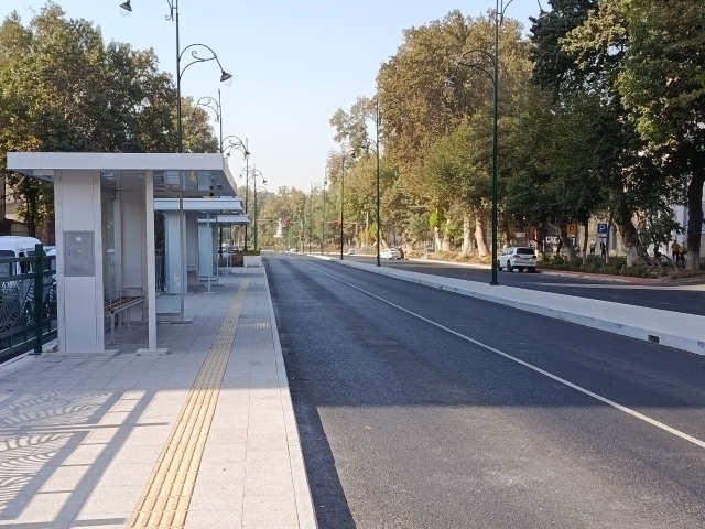 Тошкентдаги кўчанинг бир қисмида BRT йўлаги қурилиши сабаб ҳаракат чекланади