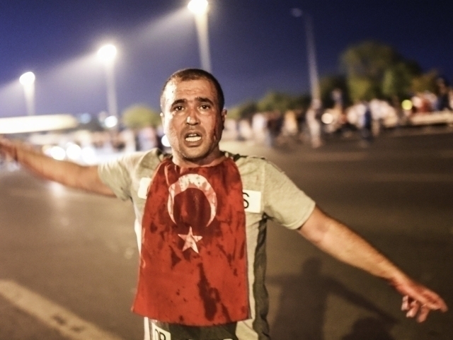 Turkiyadagi qonli isyonga 10 yil töldi
