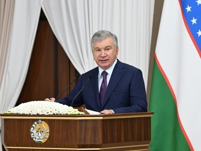 Ўзбекистонда 1,5 миллиард тонна темир руда захираси бор – Президент