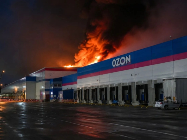 Ozon яна нишонда: Украина бу сафар Ростовдаги омборни бомбалади
