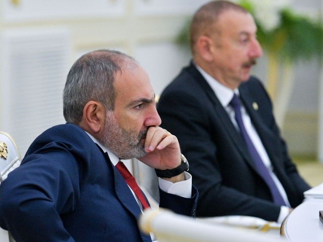 Пашинян Алиевга қўнғироқ қилди