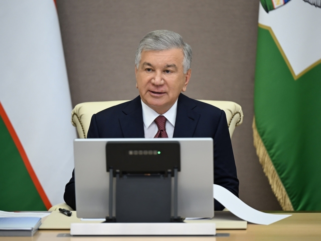 Президент “Одил судлов – 2030” стратегияси бўйича фармонни имзолади