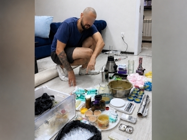Тошкентда “квартира”сини нарколабораторияга айлантирганлар ушланди