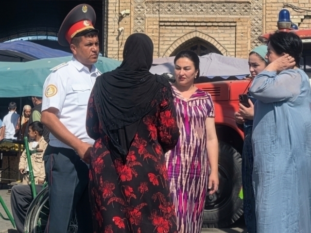 Тожикистонда “рўмол рейди” бошланди