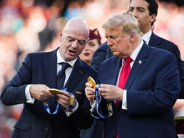 Трамп FIFA можаролари фонида Инфантинони қўллаб-қувватлади
