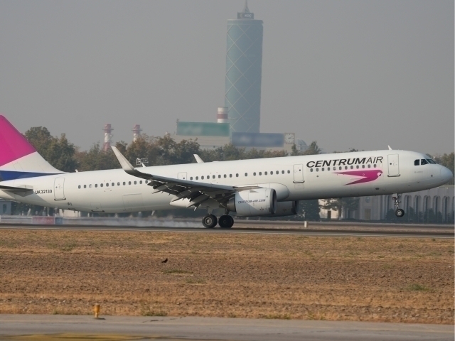 Centrum Air компанияси Истанбул–Тошкент рейси кечиккани сабабини маълум қилди