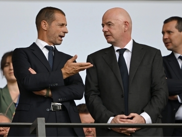FIFA UEFA’ни ташкилот раҳбарига туҳмат қилишда айбламоқда