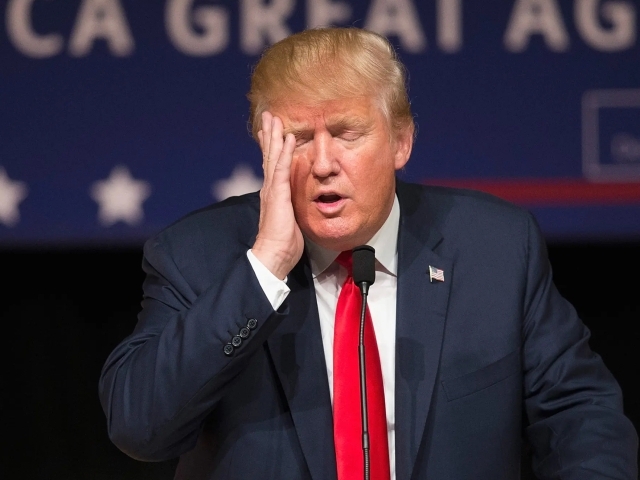 Трампнинг рейтинги рекорд даражада пастлади