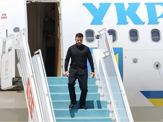 Зеленский учаётган самолёт дрон билан тўқнашишига оз қолди
