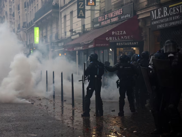 Frantsiyada yana tartibsizlik: 70 ming politsiyaçi safarbar etiladi