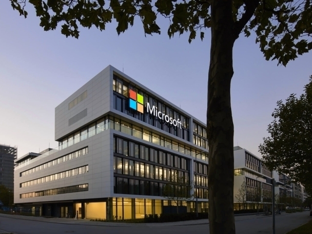 Microsoft 60 минг ходимига ишдан кетиши учун пул таклиф қиляпти