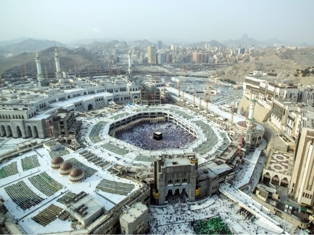 Saudiya Makka osmonida husiylar dronini yöq qildi