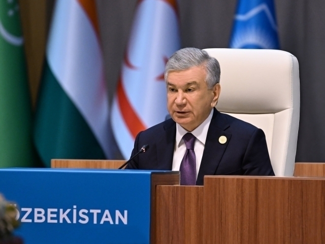 Şavkat Mirziyoyev “Turkiy dunyo – 100” dasturini qabul qilişni taklif etdi
