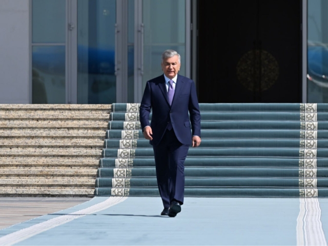 Şavkat Mirziyoyev Turkiyaga jönab ketdi