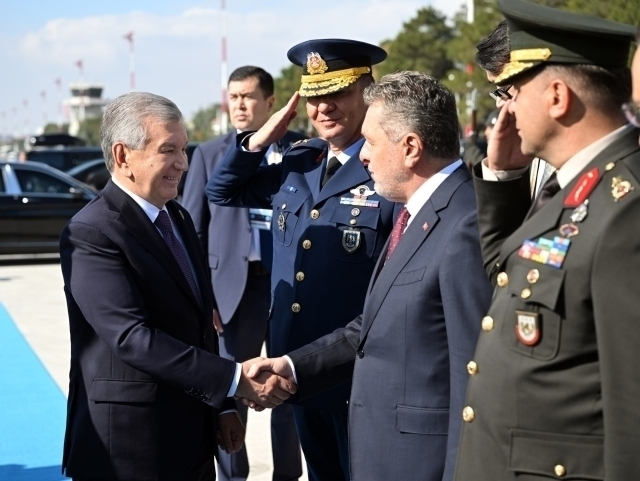 Şavkat Mirziyoyevning Turkiyaga taşrifi yakunlandi 