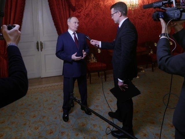 Тадқиқотлар руслар ва украинлар бир халқ эканини кўрсатяпти – Путин
