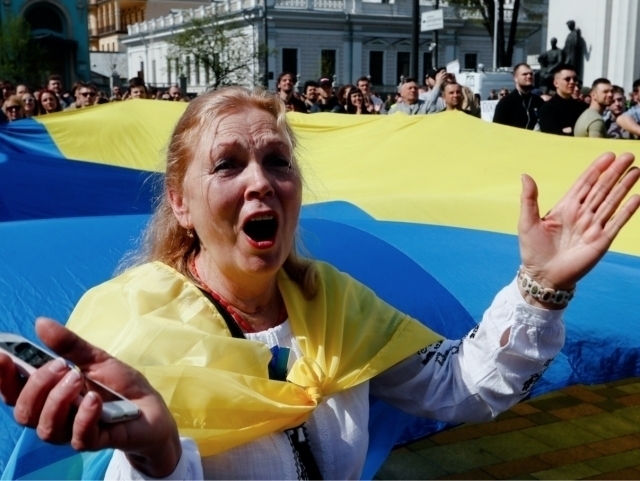 Ukraina rus tilidagi barça madaniy mahsulotlarni taqiqlamoqçi