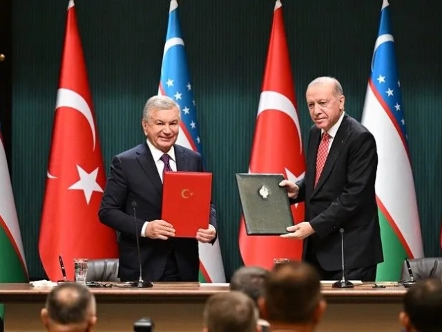 Özbekiston va Turkiya örtasida 5 ta bitim imzolandi