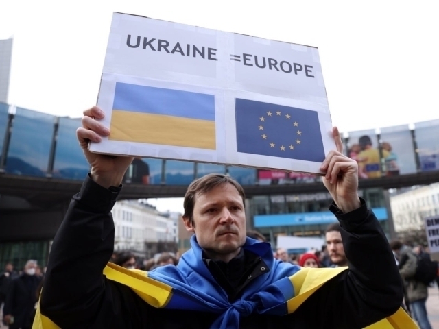 Европаликларнинг катта қисми Украинанинг ЕИга қўшилишига қарши – ОАВ