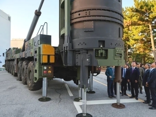 Жанубий Корея ҳаво мудофаасини ёриб ўтишга қодир янги қуролни синади